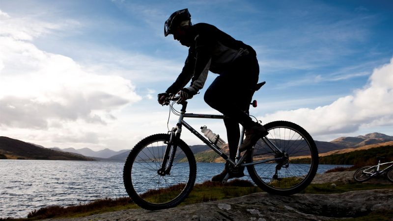 Cycling-mountain-biking-spotlight-1